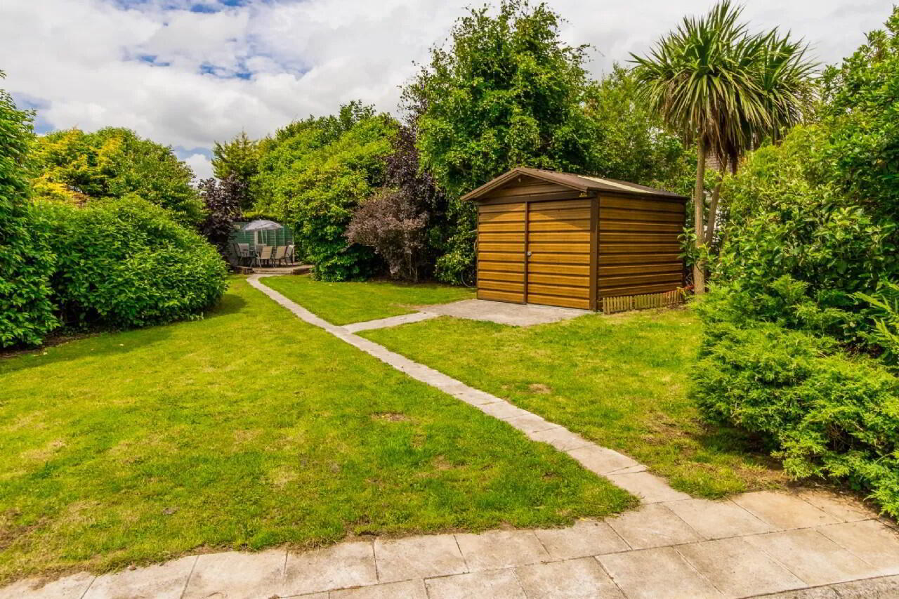 72 Hawthorn Drive 11 of 32