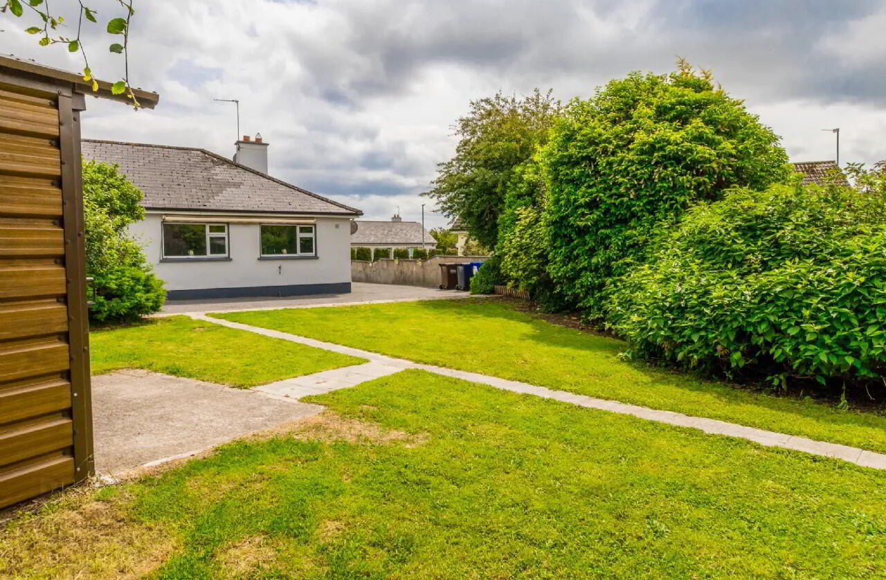 72 Hawthorn Drive 32 of 32