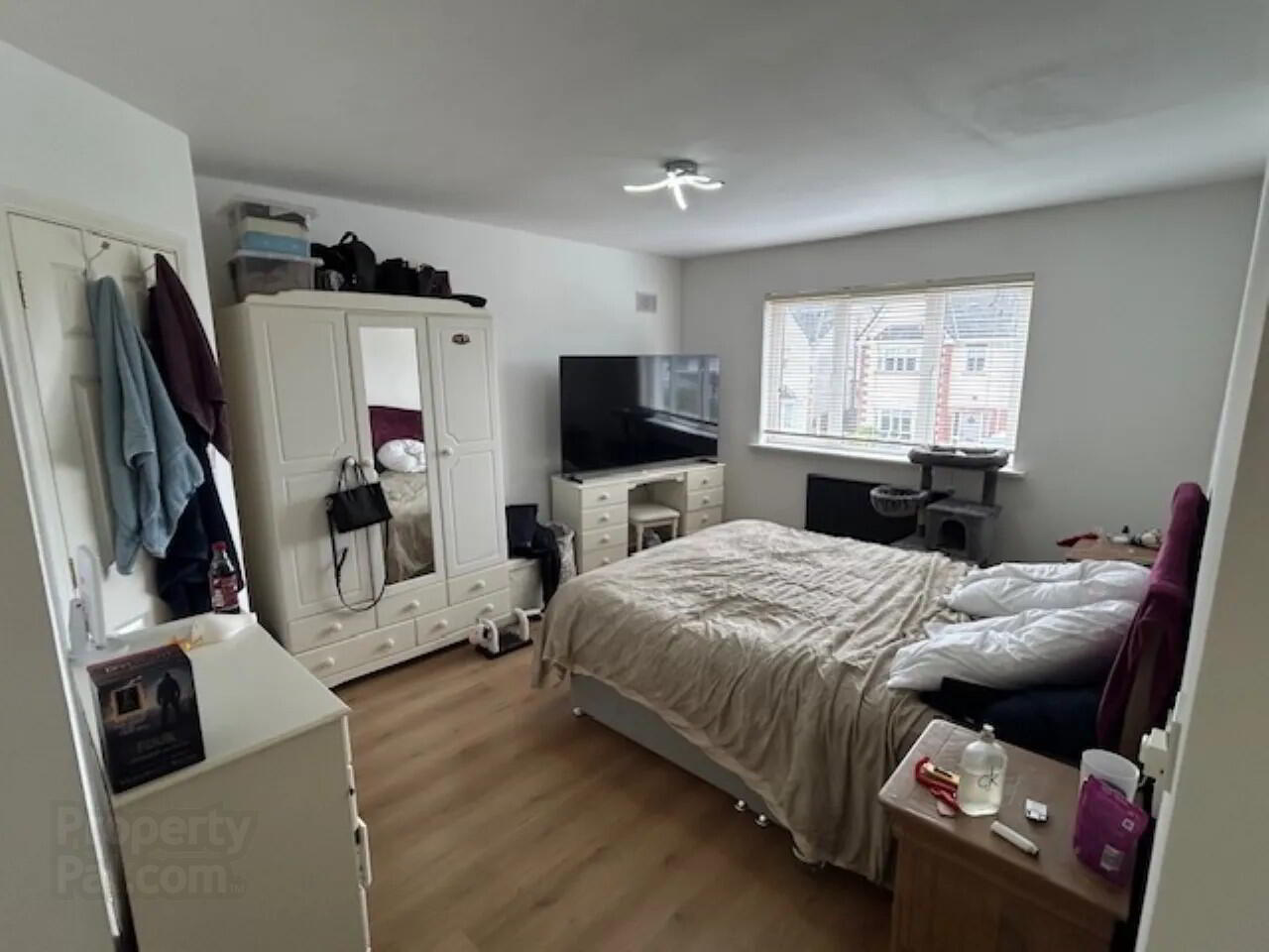 117 Manorfield 8 of 11