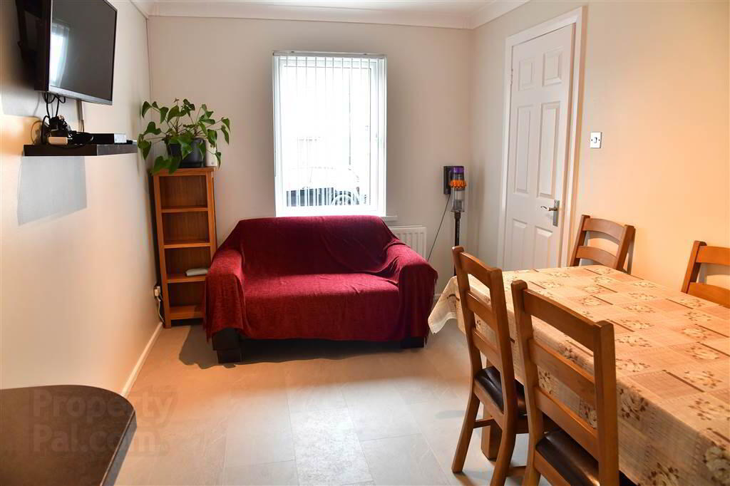 26 Larne Street 14 of 37
