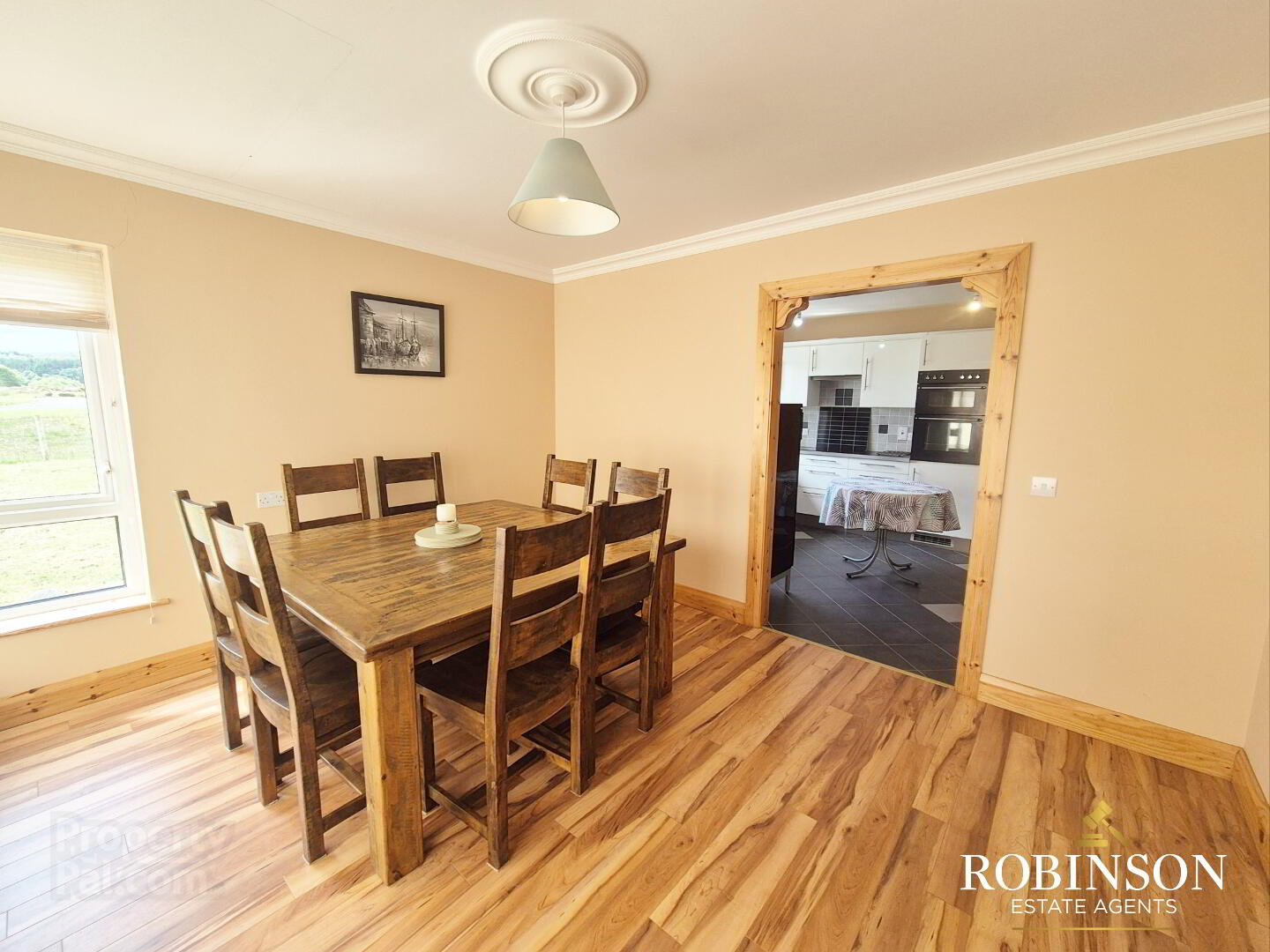 4 Bedroom House, Legland 4 of 15
