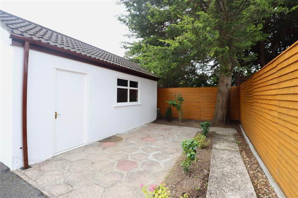 77 Benson Street 19 of 21