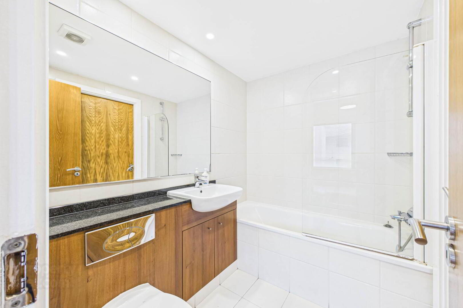 109 Maritana Gate 17 of 18