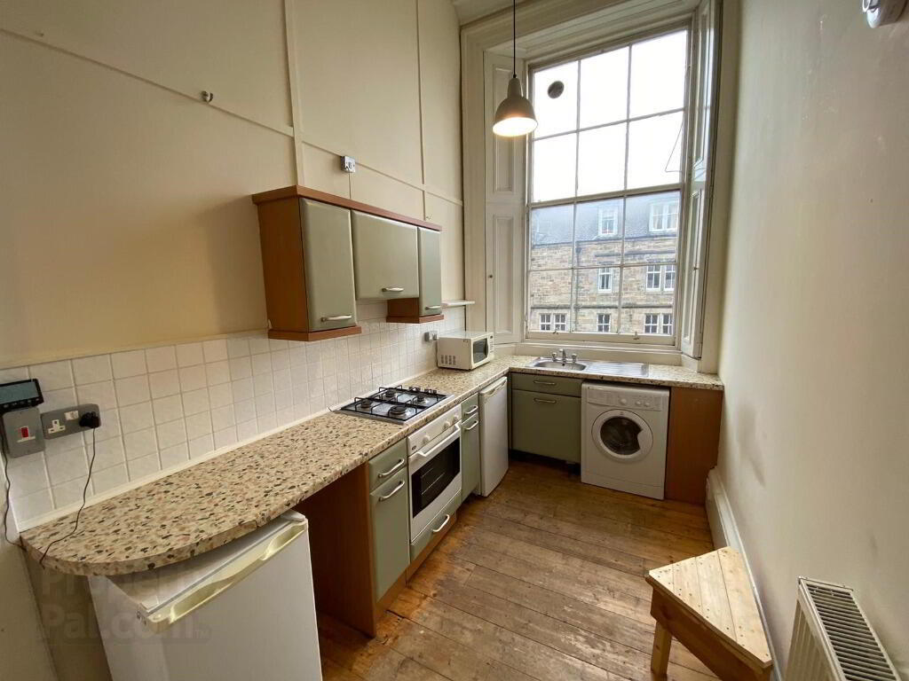 172 South Street 5 of 10