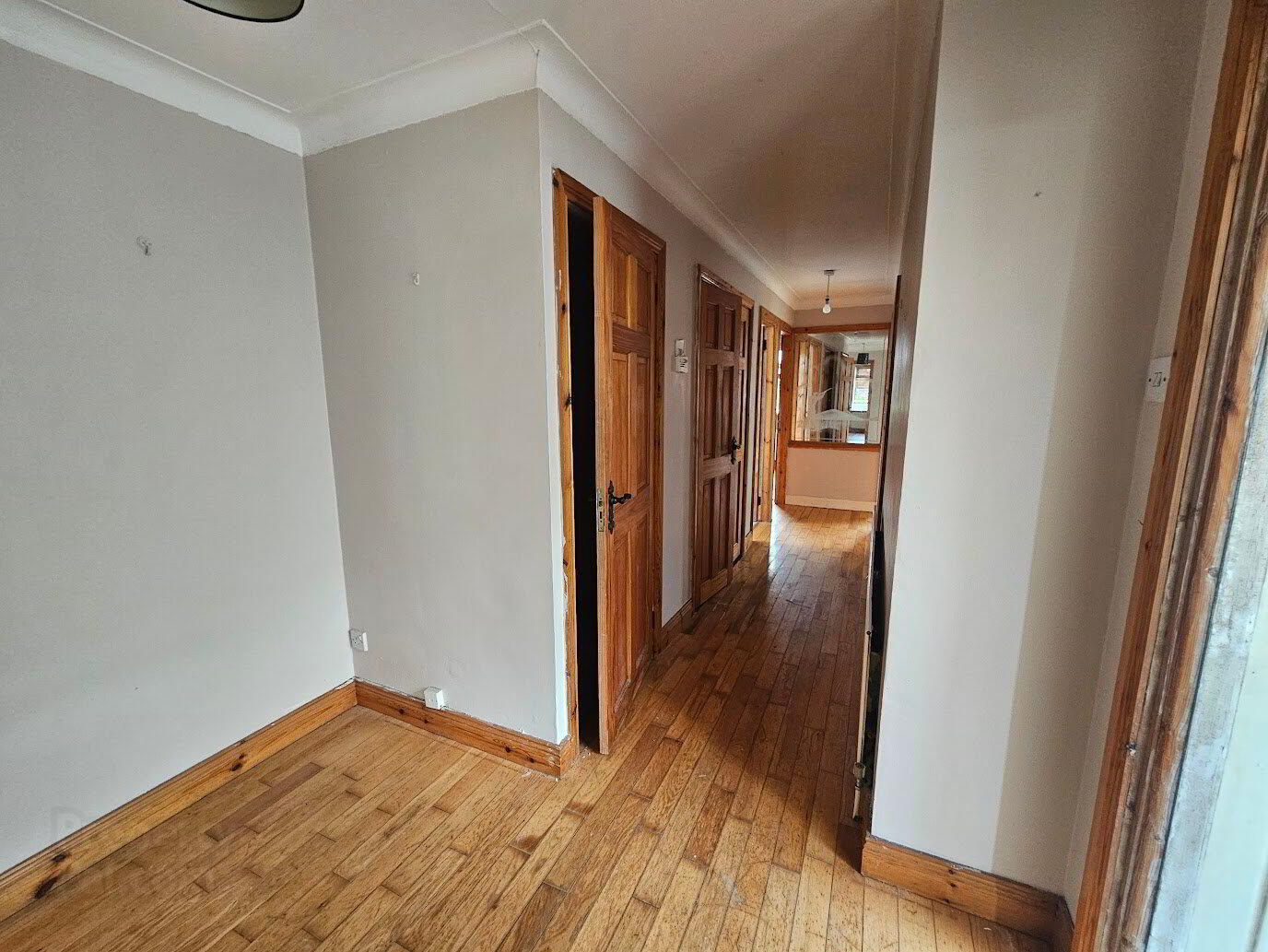 property description image