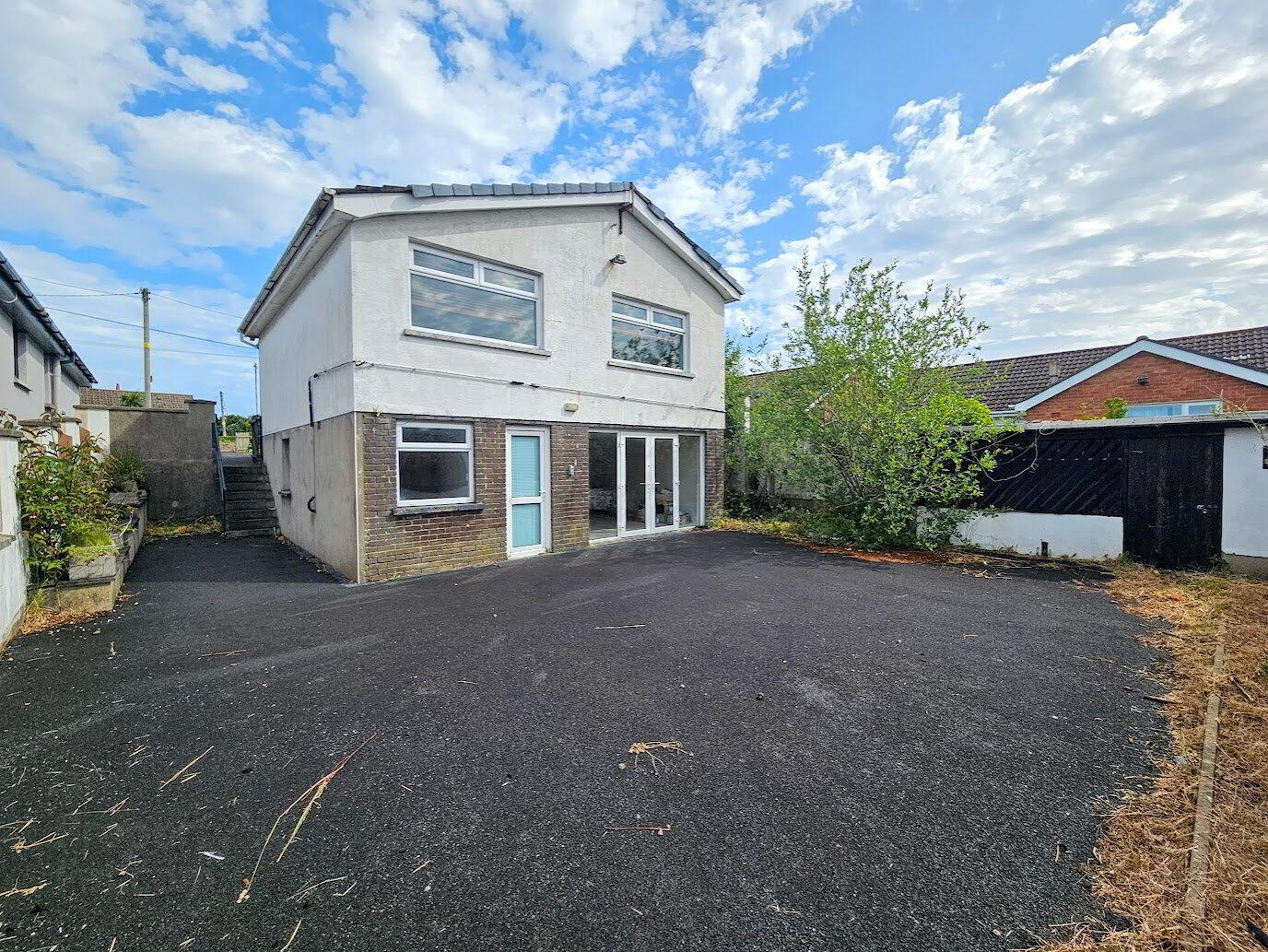 22 Dixon Road 10 of 16