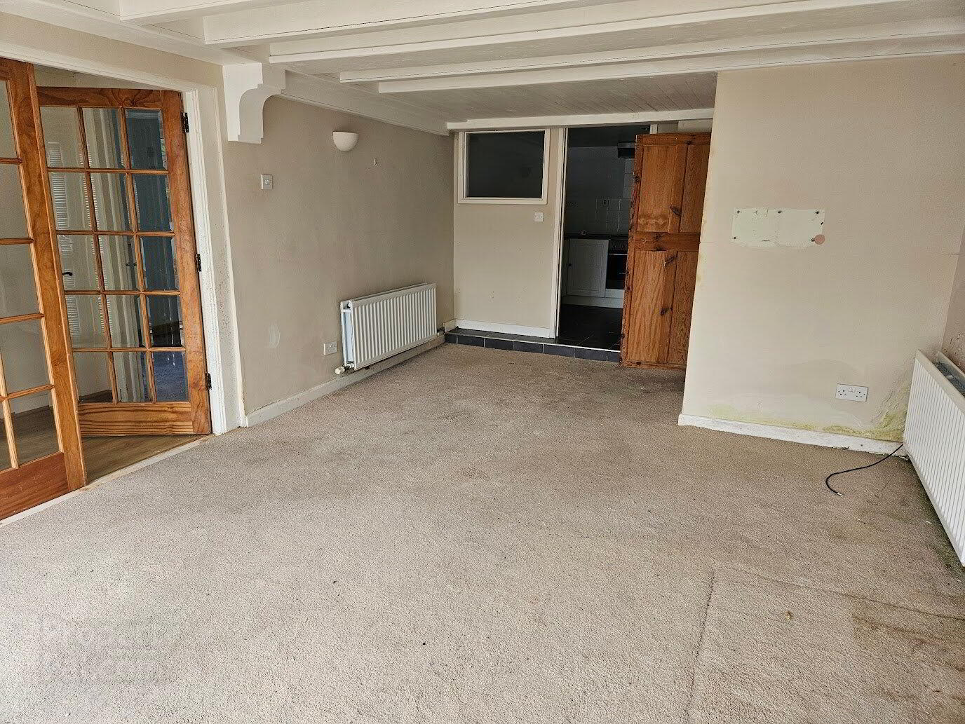 22 Dixon Road 11 of 16