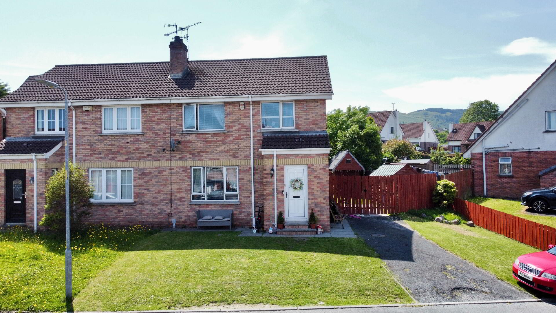 1 Craigaveen Close 1 of 21
