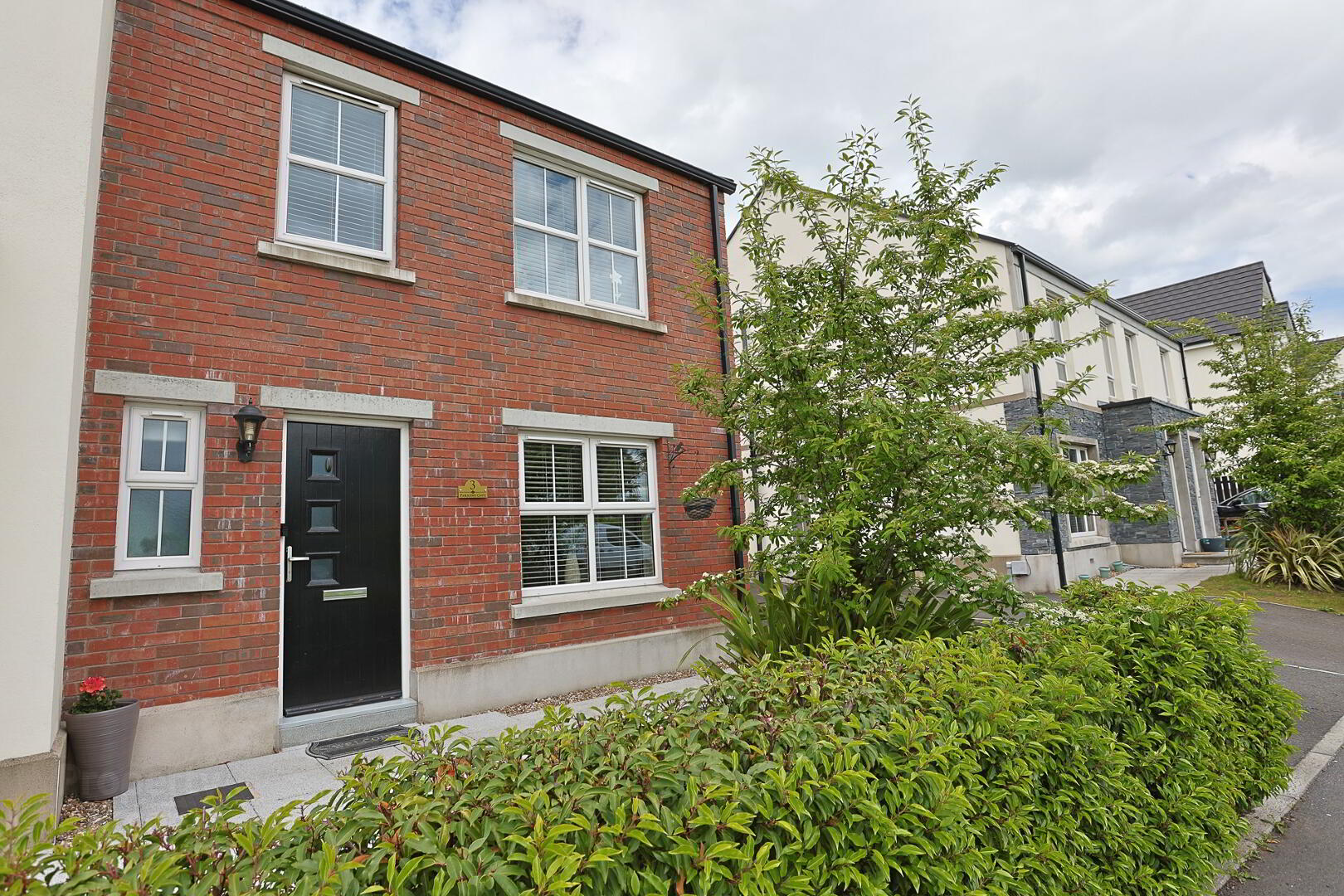 3 Parsons Gate 1 of 71