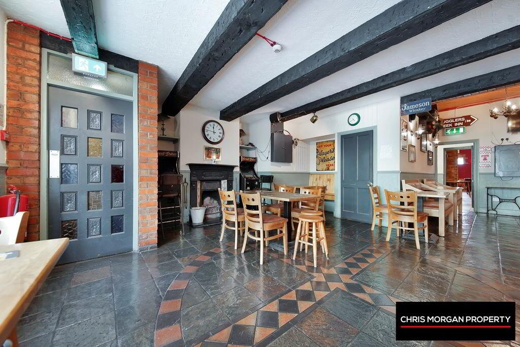 Donaghy's Bar, 26 William Street 4 of 40