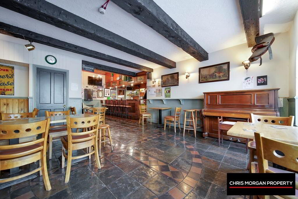 Donaghy's Bar, 26 William Street 3 of 40