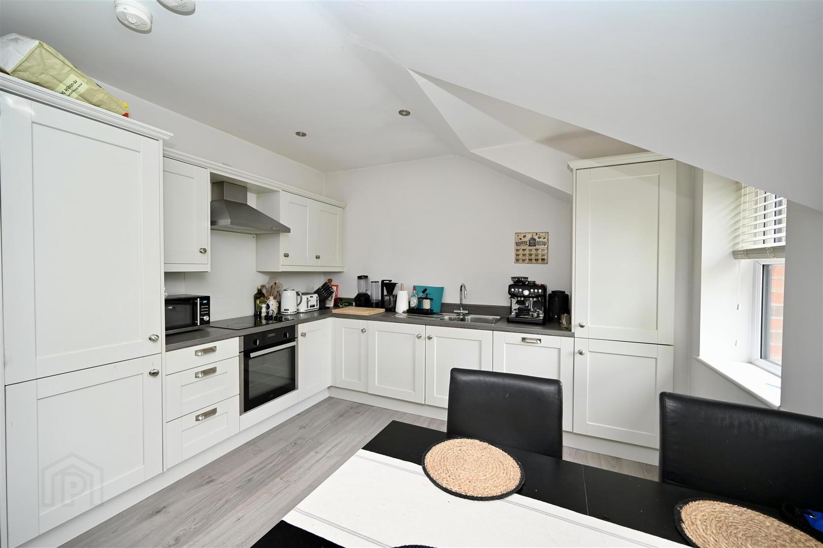 Apt 9, 130 Stranmillis Road 4 of 8