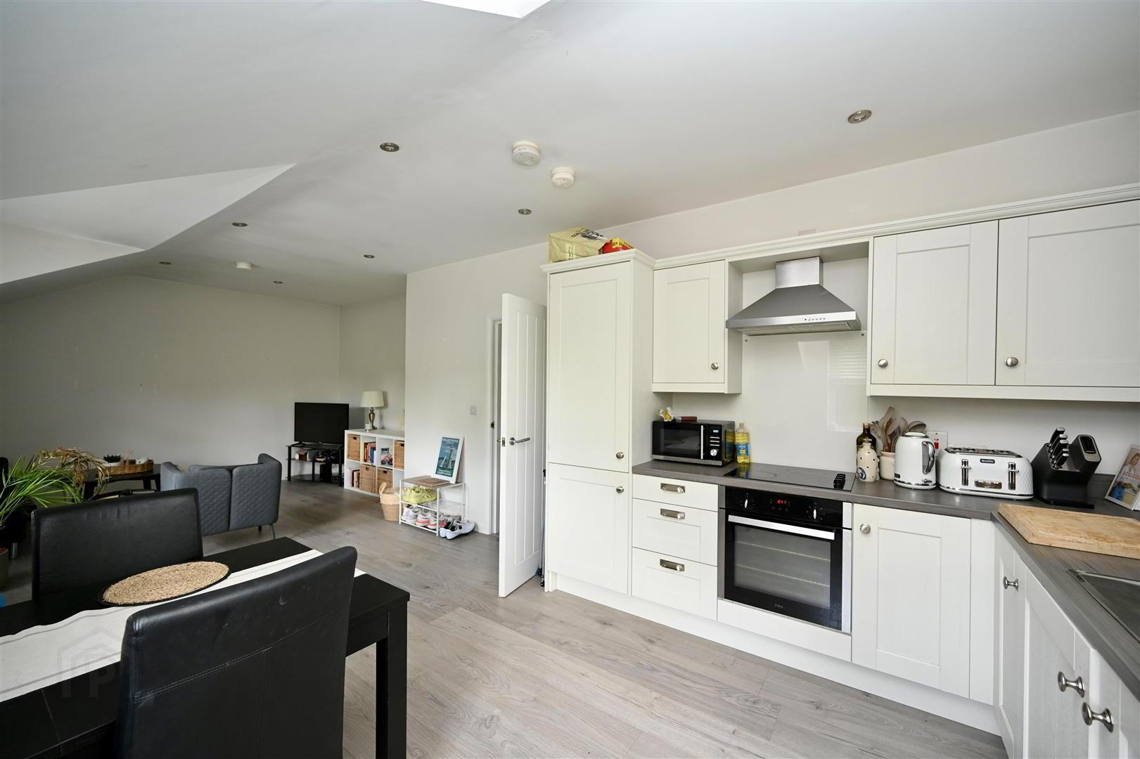 Apt 9, 130 Stranmillis Road 5 of 8