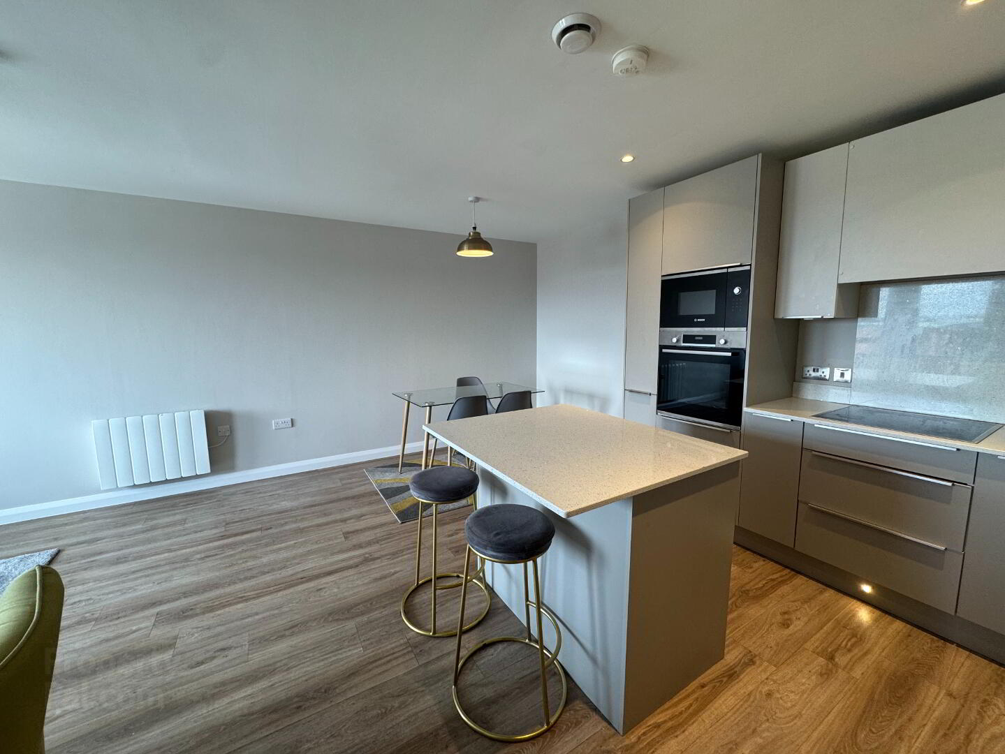 706 Portland 88, 55 Ormeau Road 8 of 12