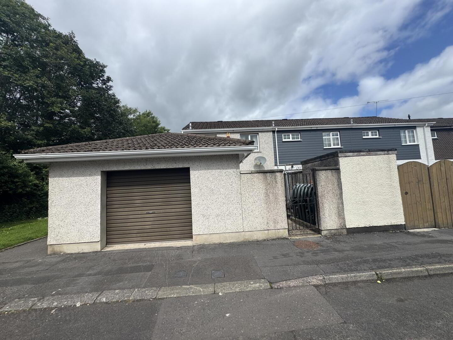 1 Meadow View Crescent 18 of 18