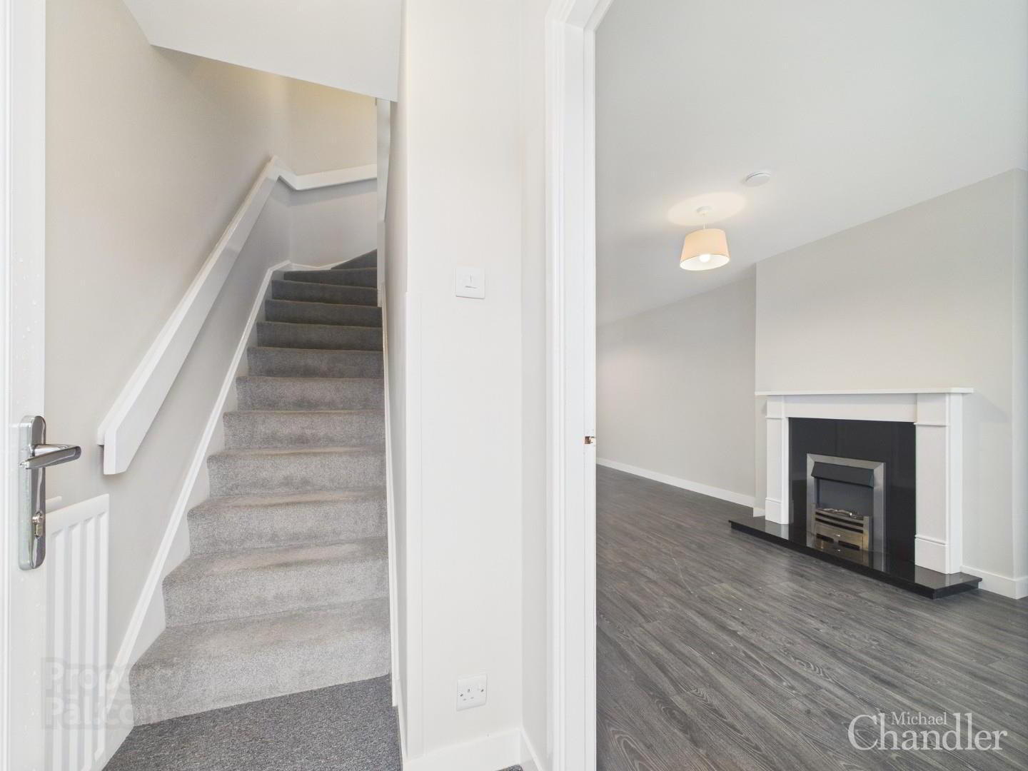 46 Winchester Road 2 of 11