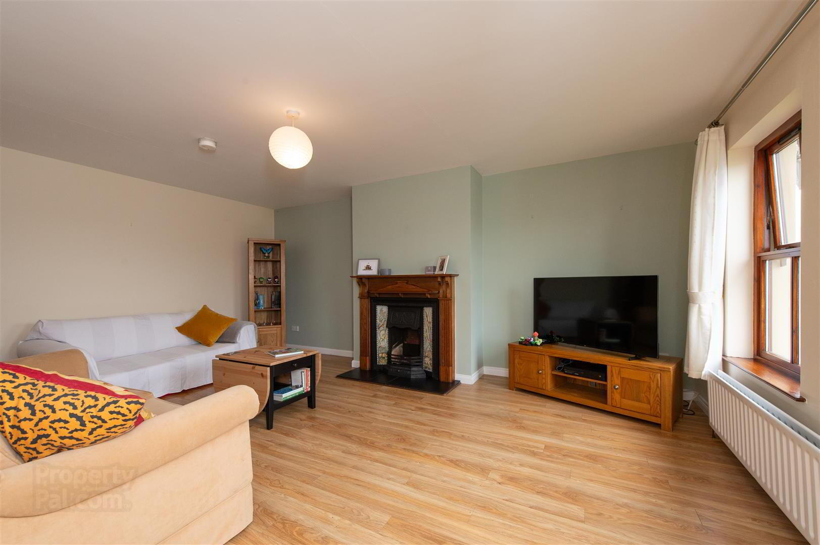 24 Castle Wood 11 of 21