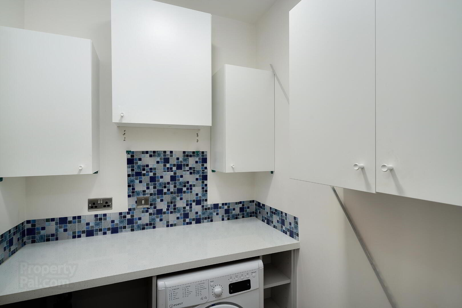 58 Parklands Place 11 of 32