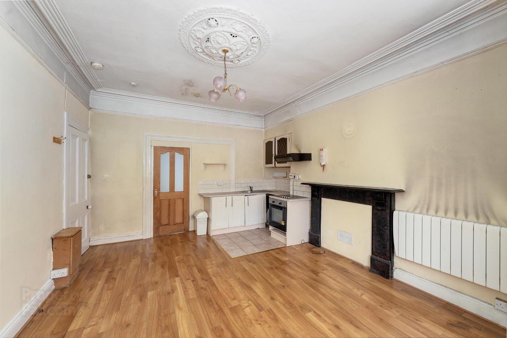 82 Botanic Road 5 of 45