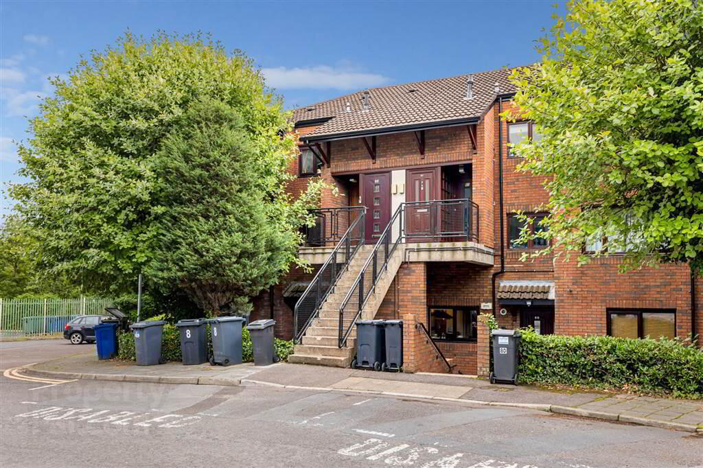 8c Stranmillis Court 1 of 17