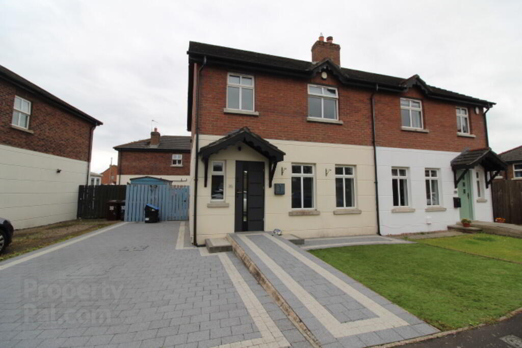 34 Mill Green 1 of 22
