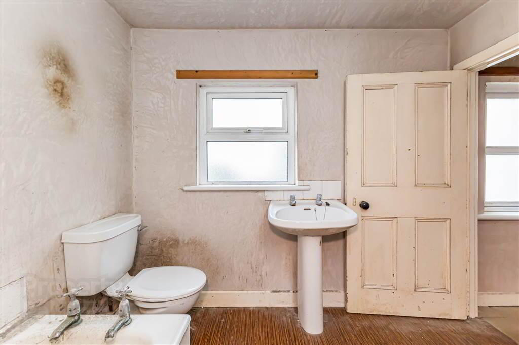 PREFERABLY CASH OFFERS, 57 Antrim Road 18 of 23