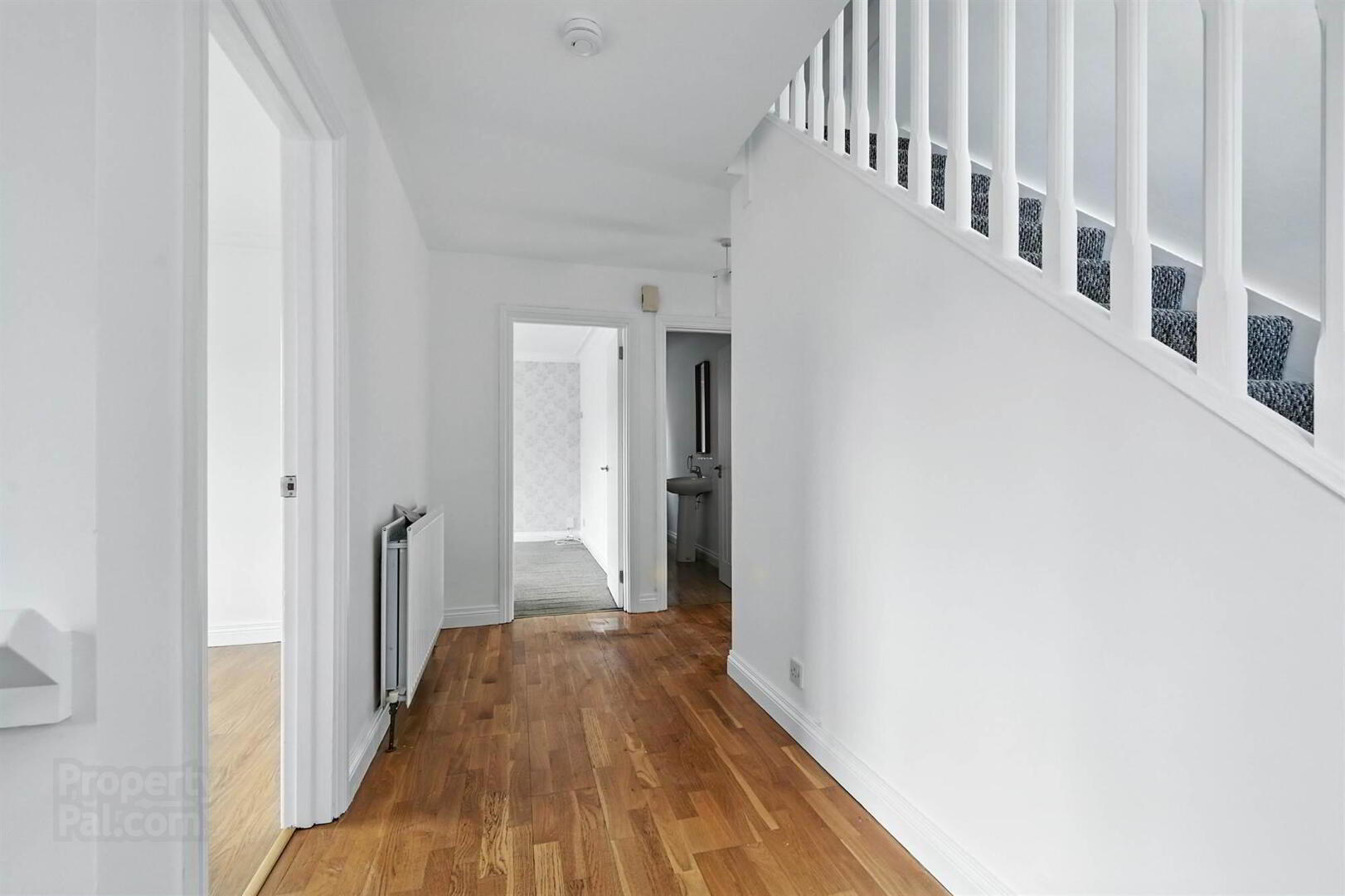 8 Riverside Avenue 4 of 20