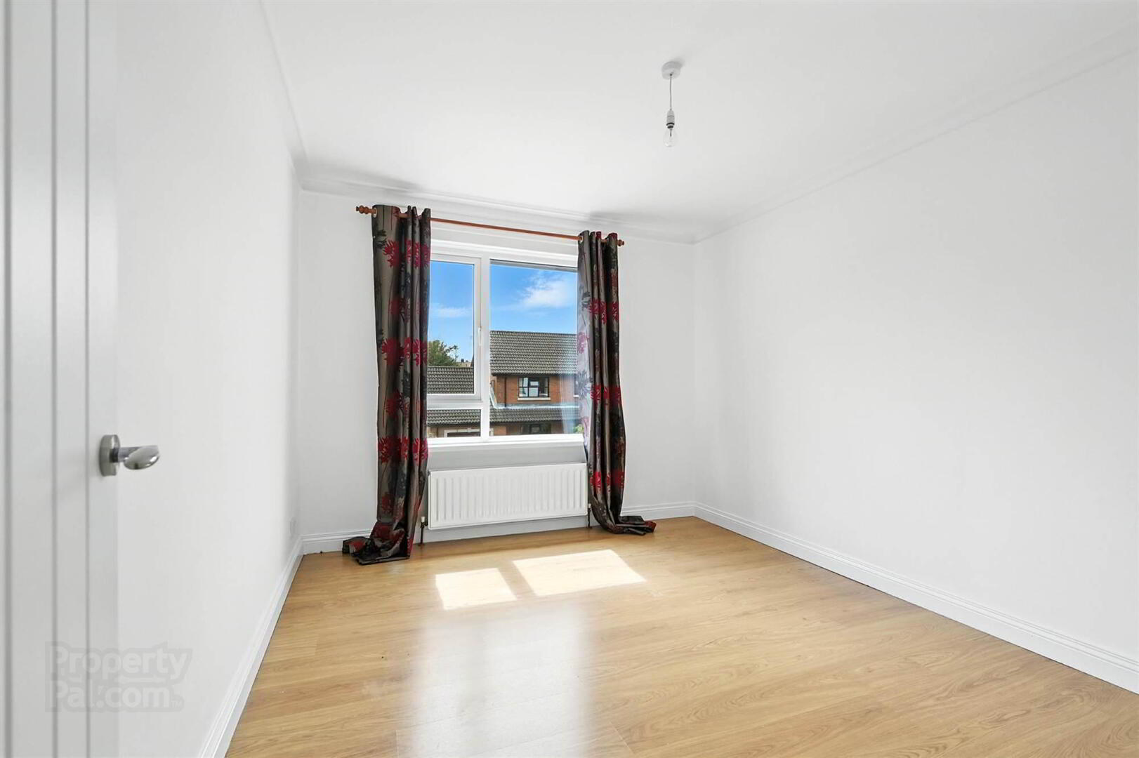 8 Riverside Avenue 11 of 20