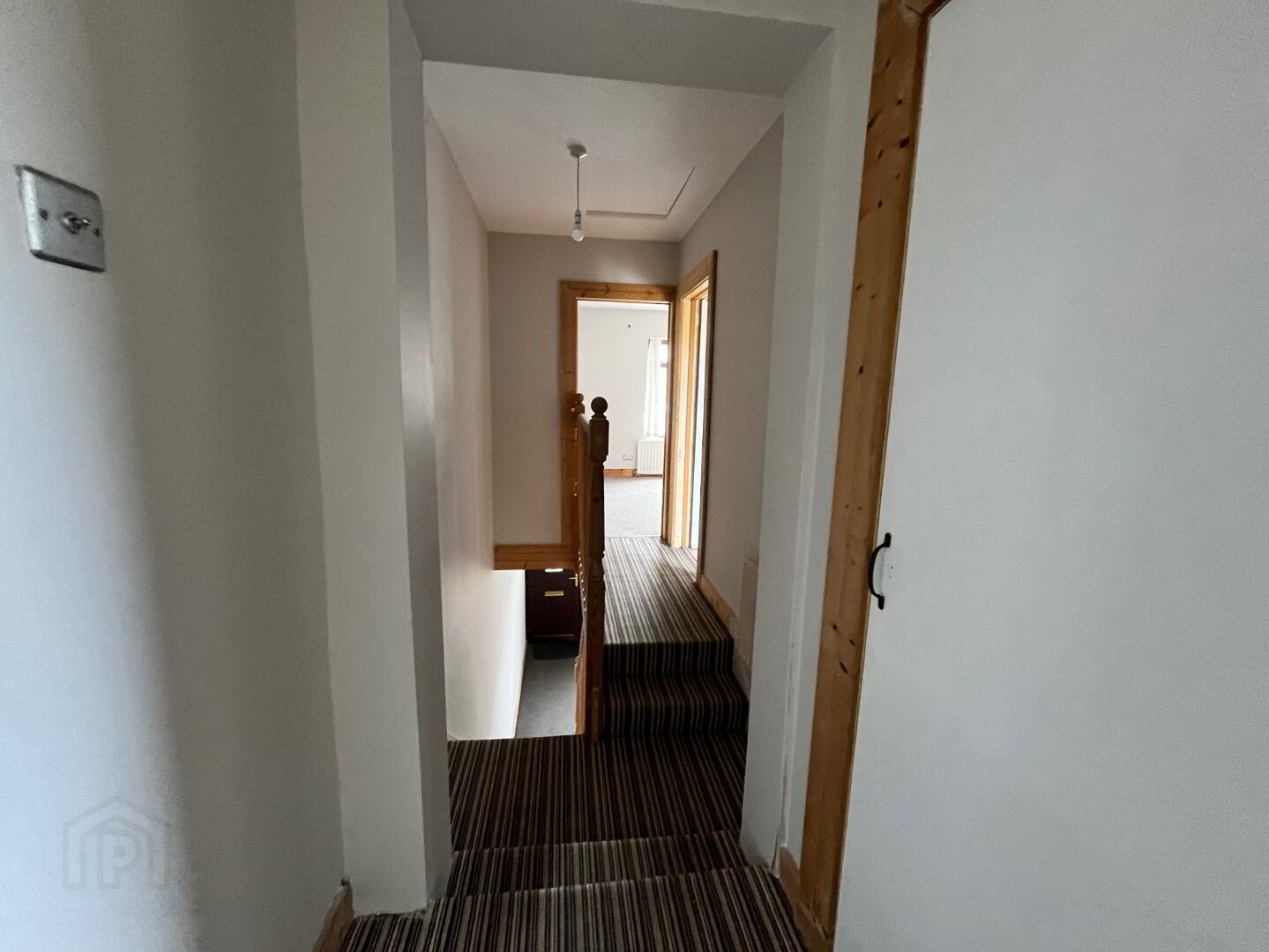 25 Ellis Street 3 of 6