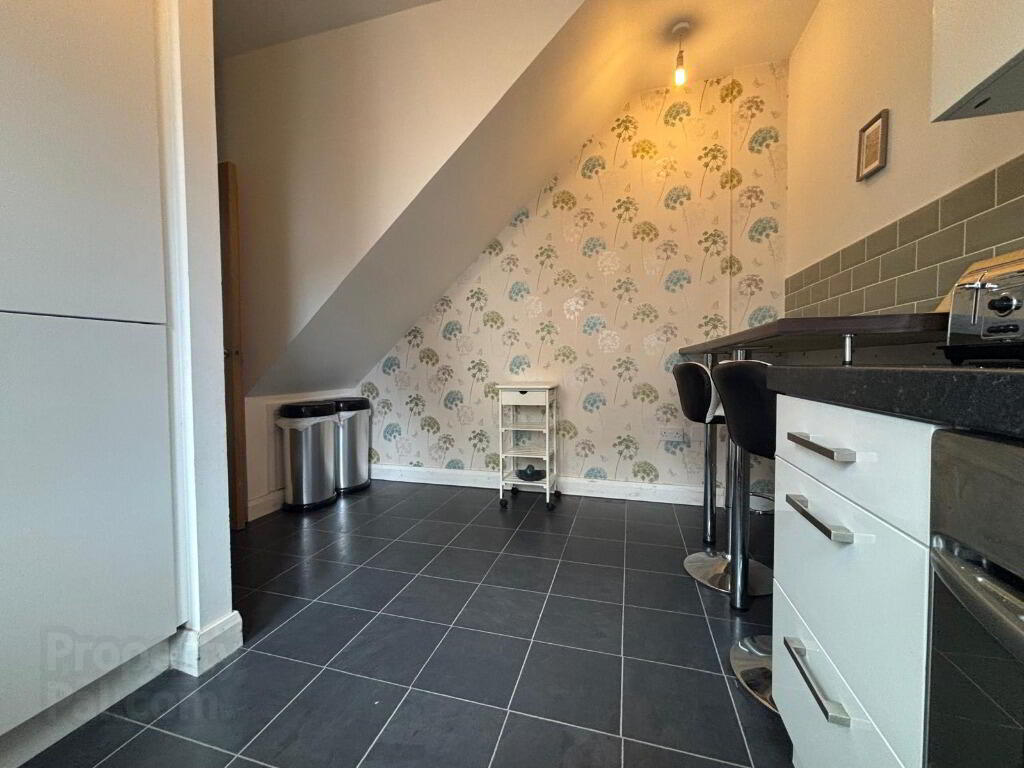 4 Badgers Lane 7 of 23