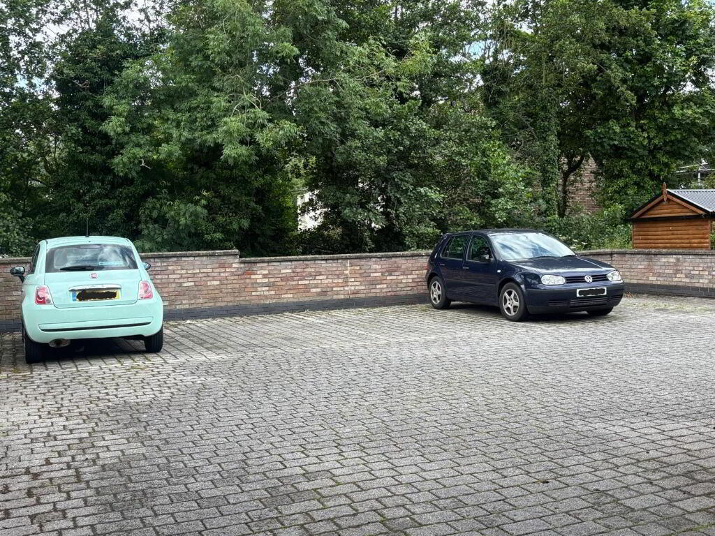 4 Badgers Lane 21 of 23