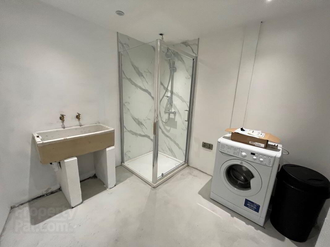 2e Harbour Place 16 of 19
