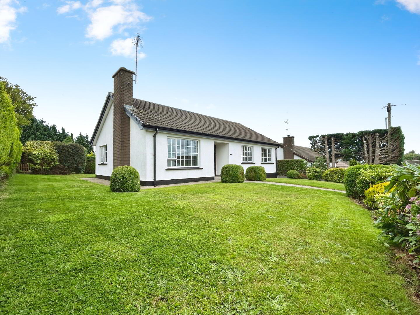 4 Parkmore 1 of 25