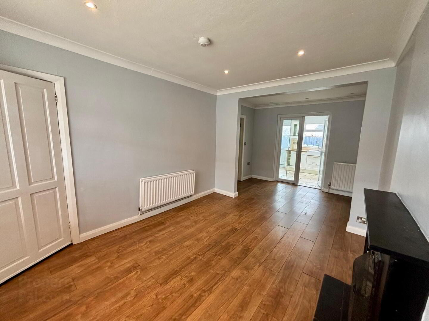 property description image