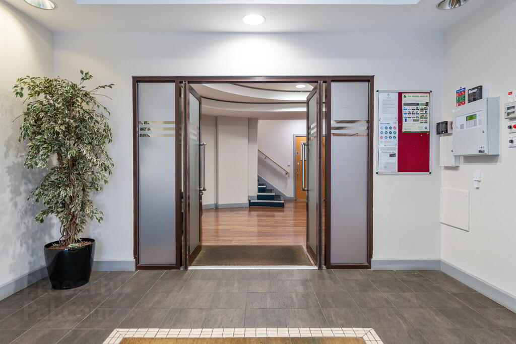 Apartment 5 Winter Gardens 34 Alfred Street 3 of 19