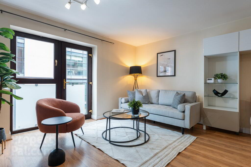 Apartment 5 Winter Gardens 34 Alfred Street 6 of 19