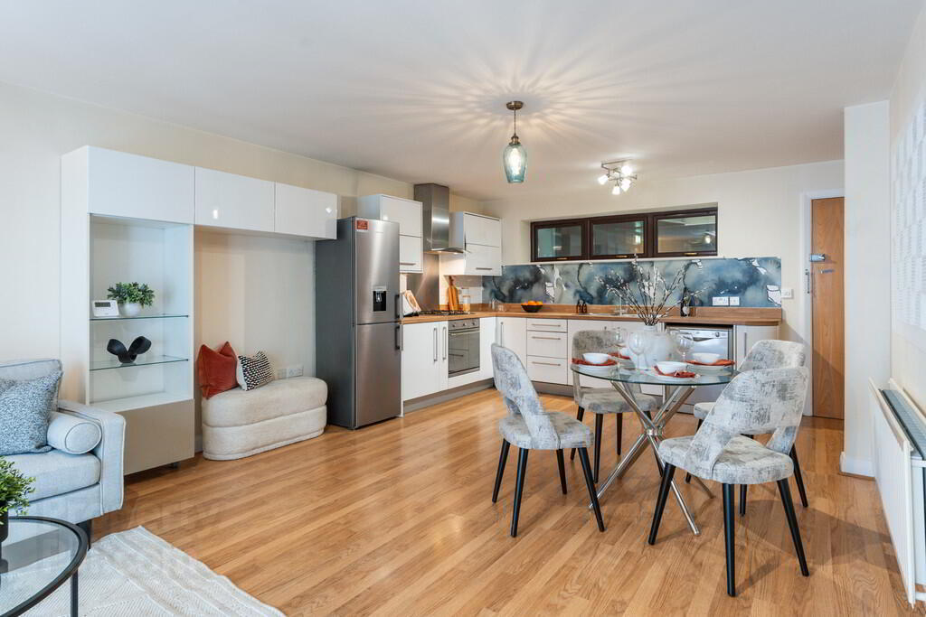 Apartment 5 Winter Gardens 34 Alfred Street 7 of 19