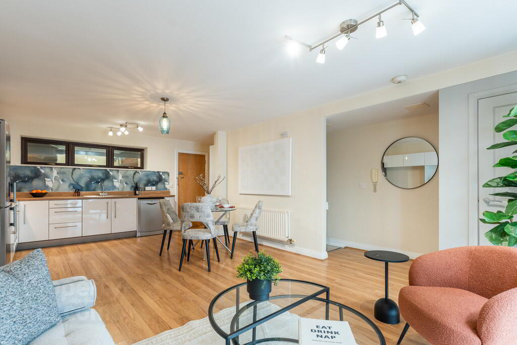 Apartment 5 Winter Gardens 34 Alfred Street 11 of 19