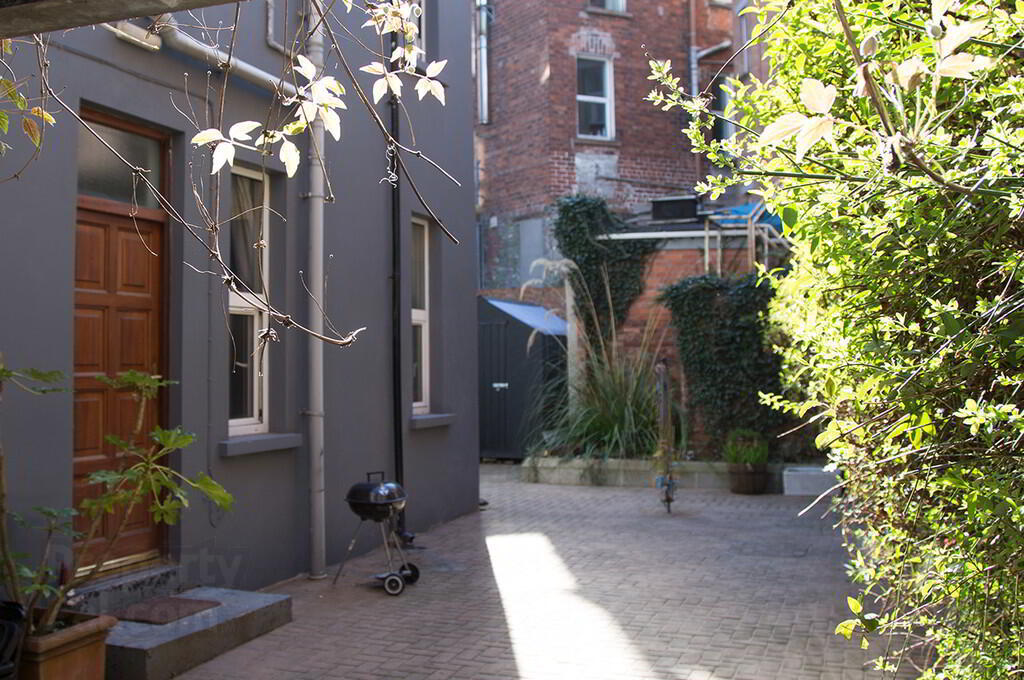 14d Lisburn Road 12 of 12