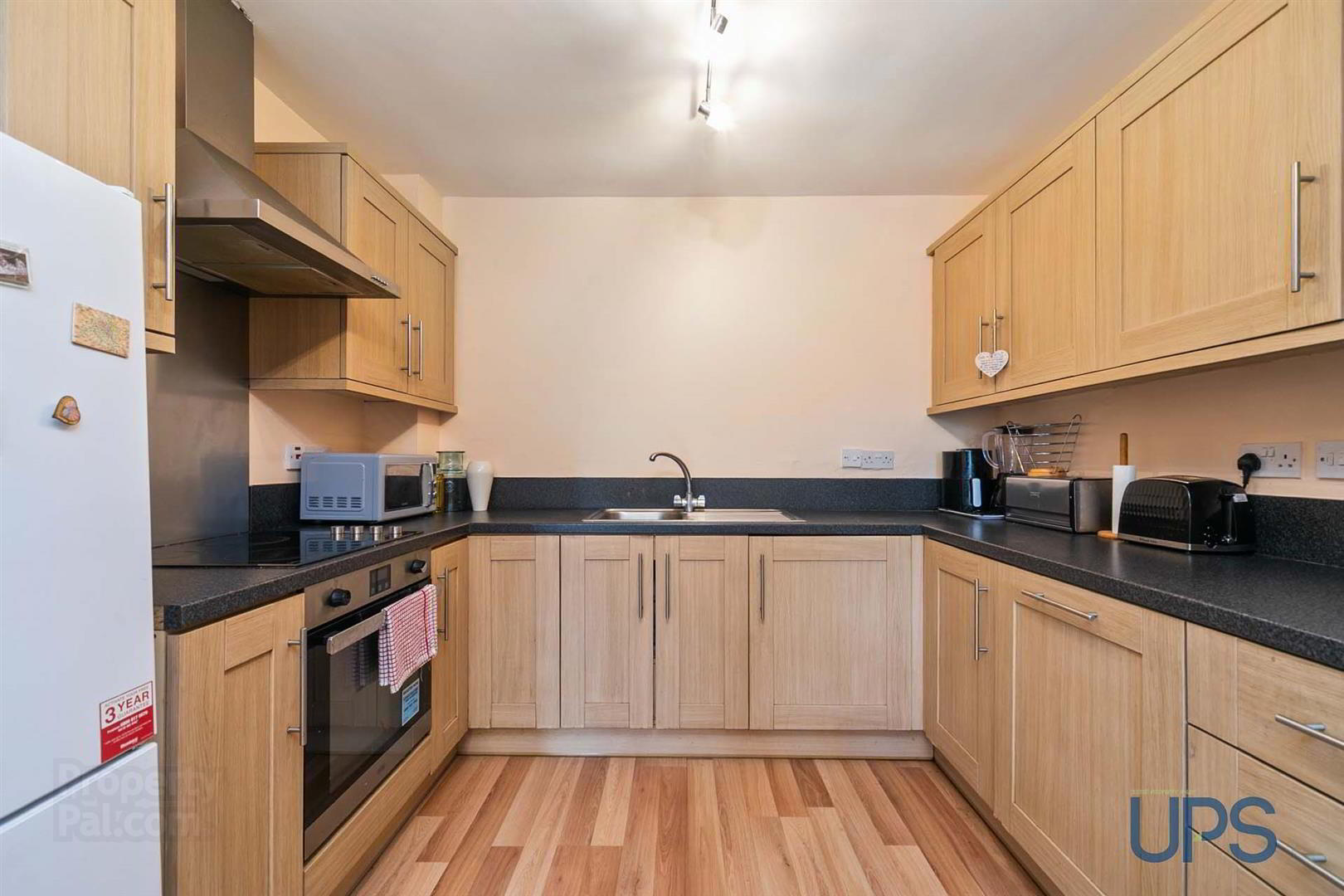 Apt1, 1d Fruithill Pk 10 of 23