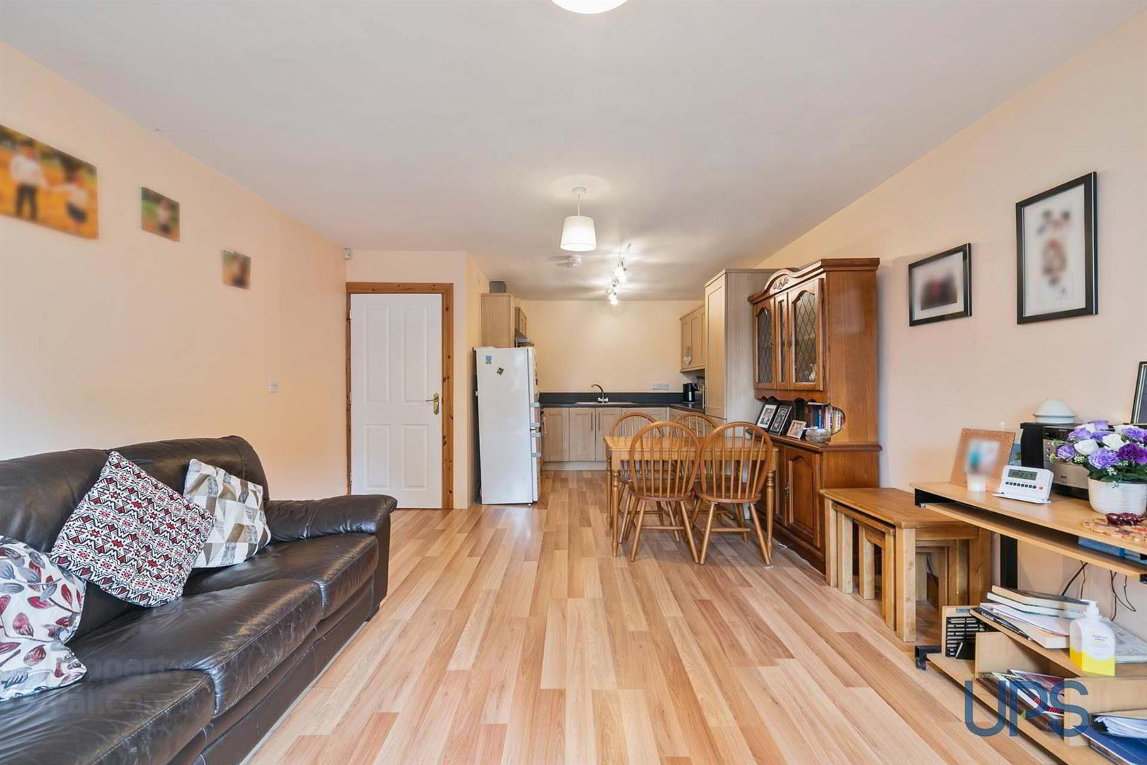 Apt1, 1d Fruithill Pk 8 of 23