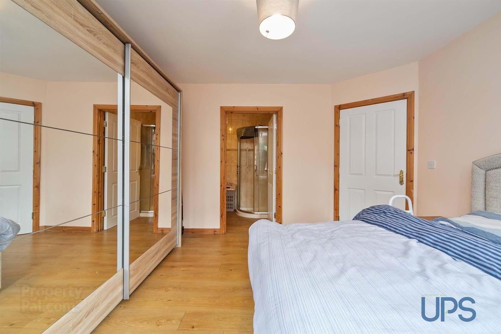 Apt1, 1d Fruithill Pk 13 of 23