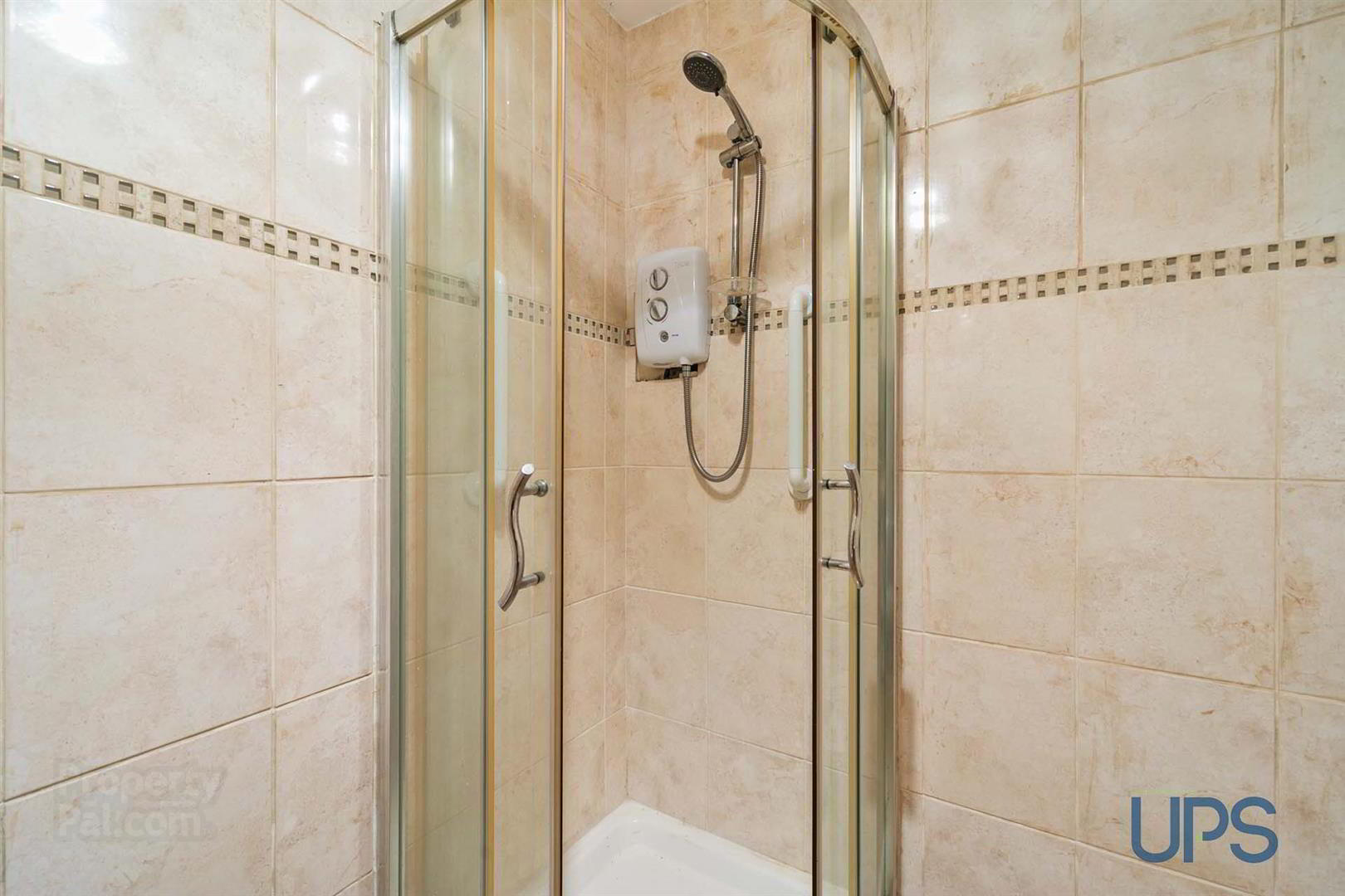 Apt1, 1d Fruithill Pk 15 of 23