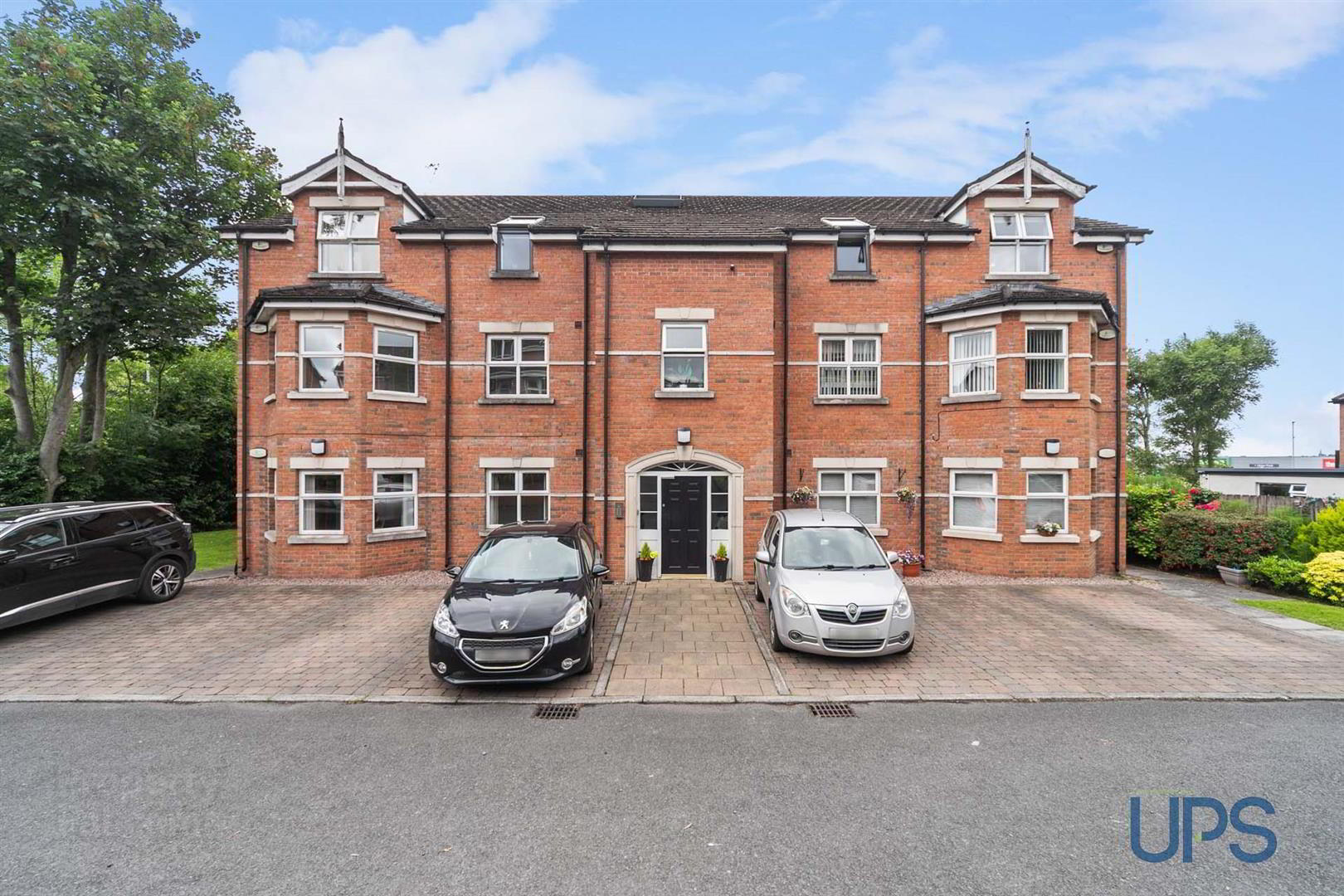 Apt1, 1d Fruithill Pk 23 of 23