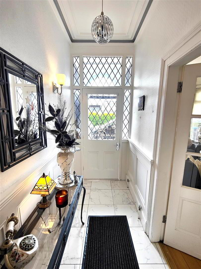 24 Chichester Avenue 4 of 39