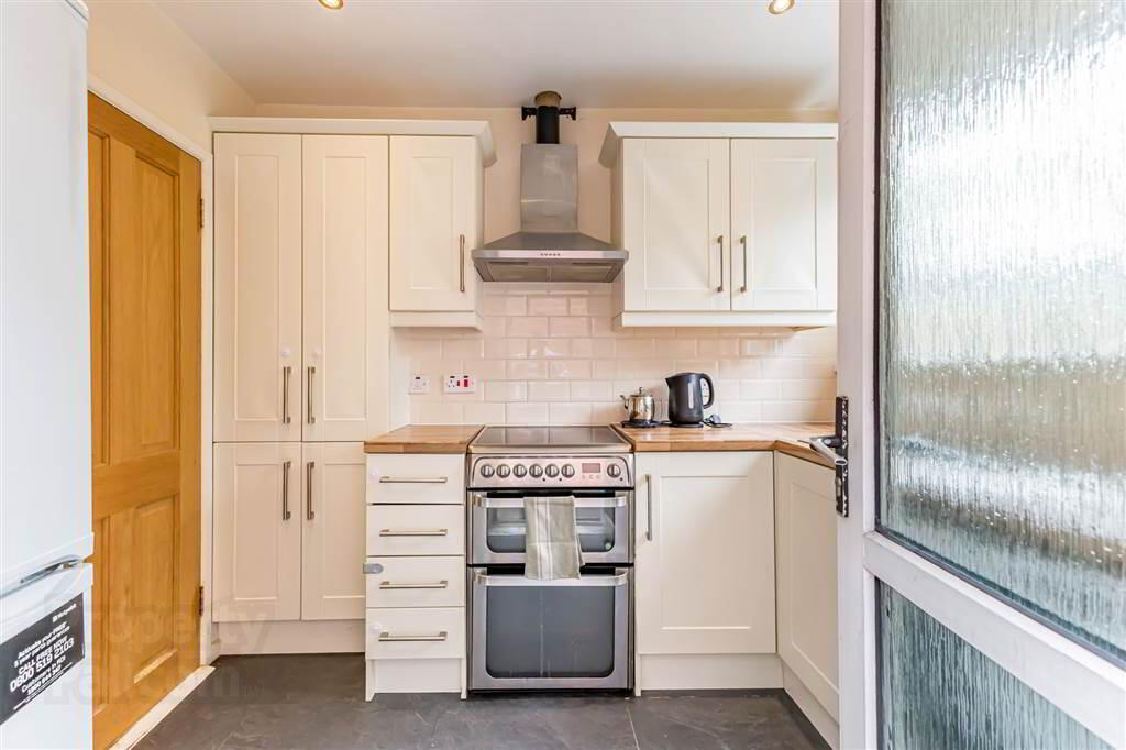 44 Prince Edward Park 6 of 14