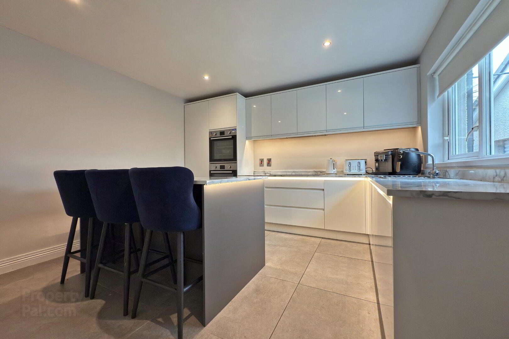 property description image