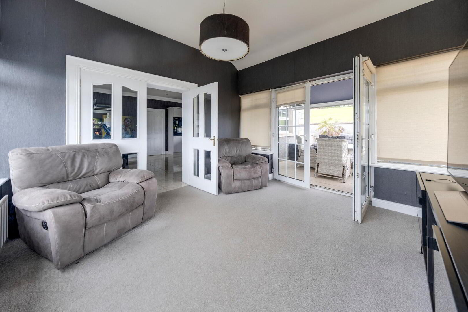 8 Sersons Road 11 of 24