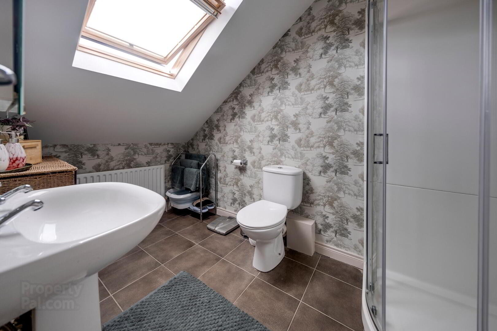 8 Sersons Road 16 of 24