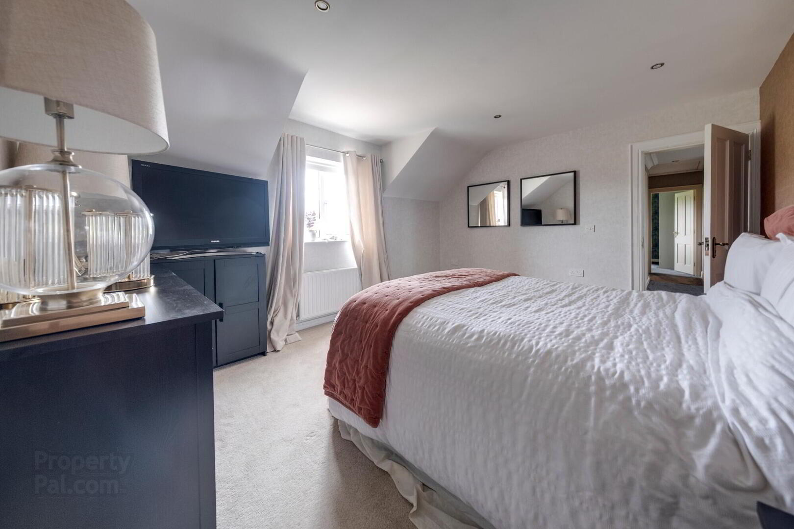 8 Sersons Road 17 of 24